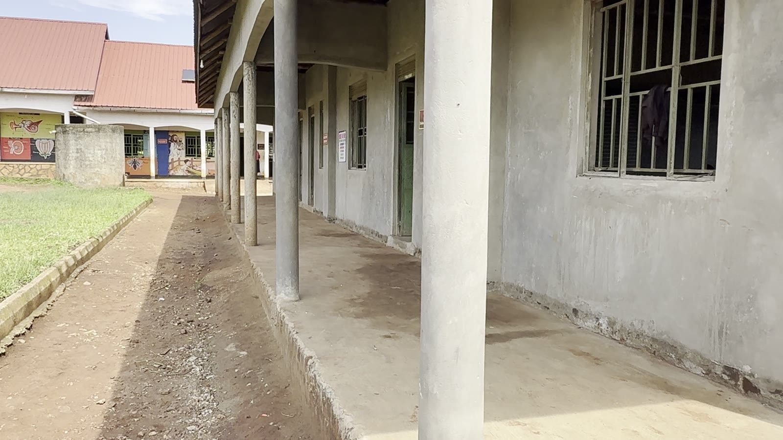 Looking along the new block to the older classrooms